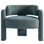 Poltrona d'accento rivestita in bouclé