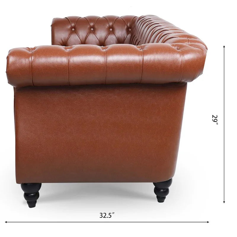 Divano Chesterfield a 3 posti con braccioli arrotolati