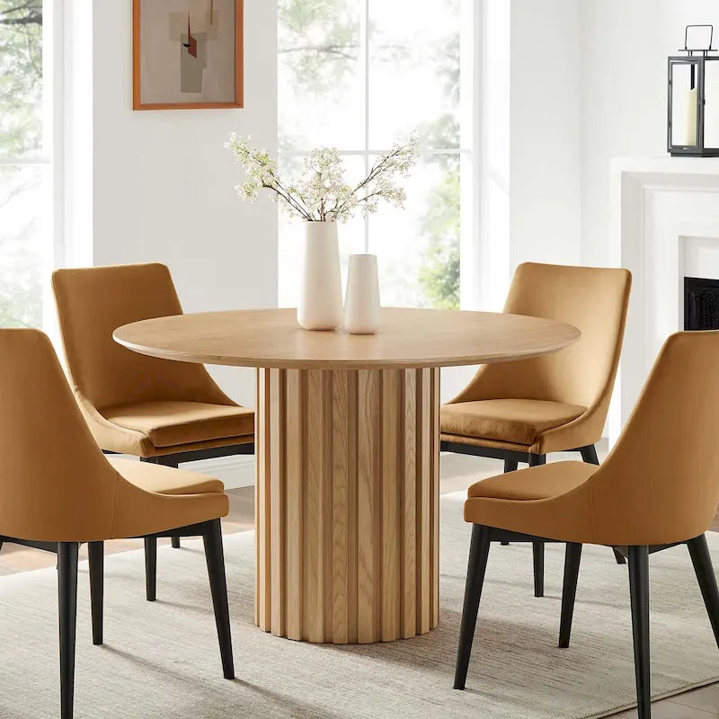 Tavolo da pranzo a piedistallo scanalato rotondo con finitura noce o rovere